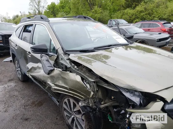 2025 Subaru Outback Premium