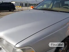 2000 Volvo S70