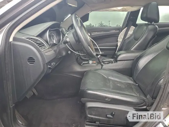 2016 Chrysler 300 C