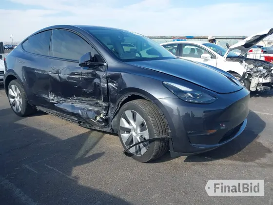 2024 Tesla Model Y Long Range