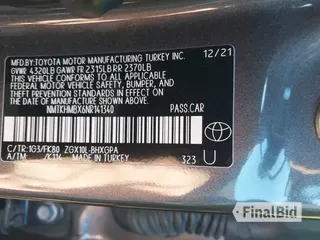 2022 Toyota C-HR XLE