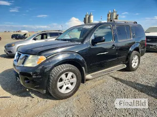 2011 Nissan Pathfinder LE