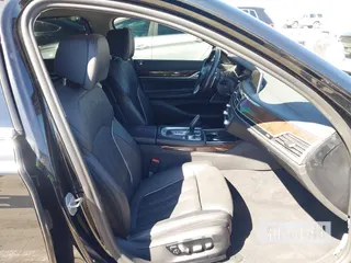 2021 BMW 7 Series 740i