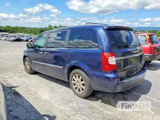 2012 Chrysler Town & Country Touring L