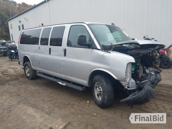 2020 Chevrolet Express Passenger LS