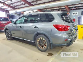 2020 Nissan Pathfinder SV