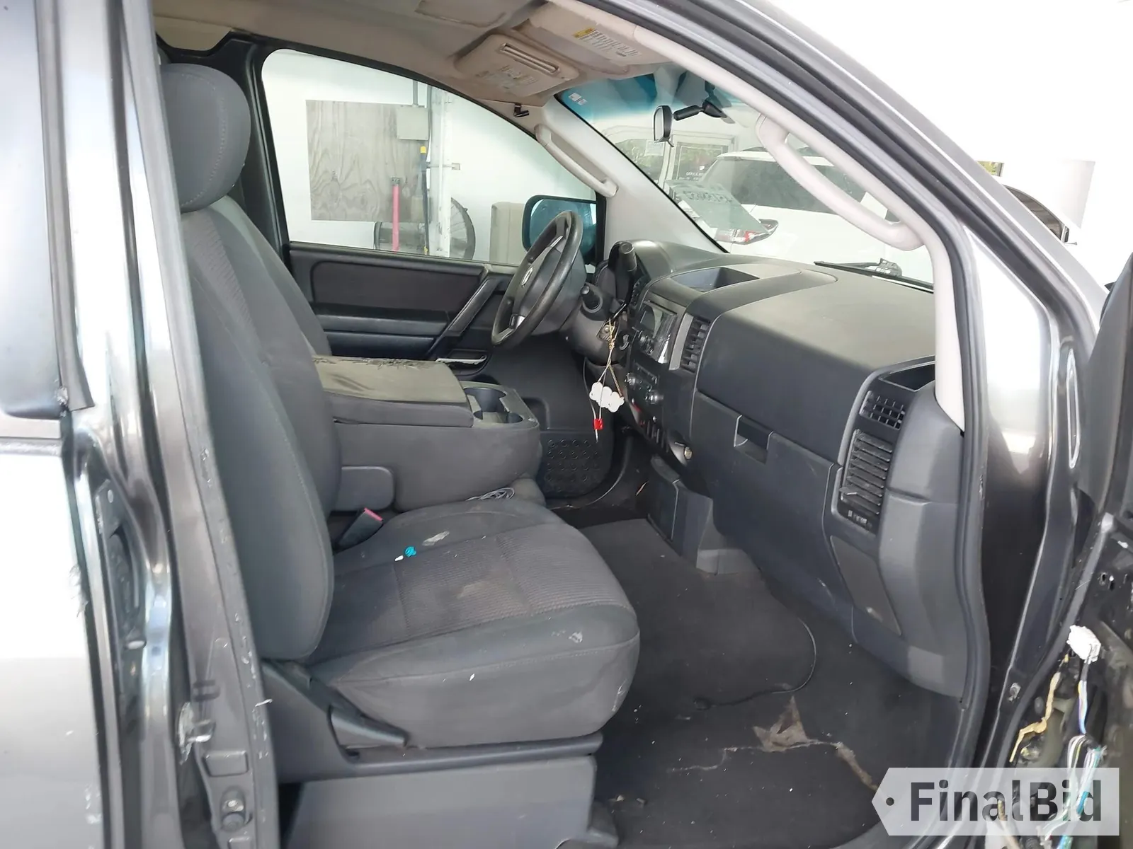2009 Nissan Titan SE