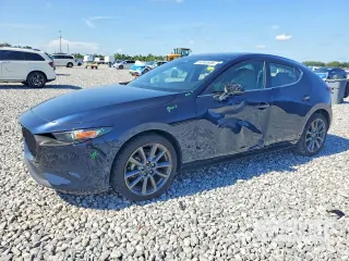 2024 Mazda 3 S Preferred