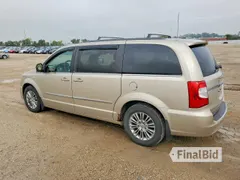 2013 Chrysler Town & Country Touring L