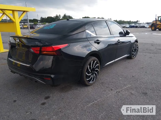 2020 Nissan Altima SR