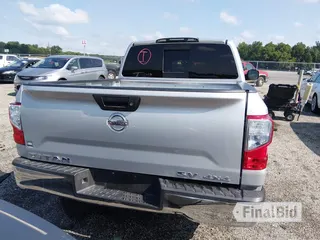 2019 Nissan Titan SV