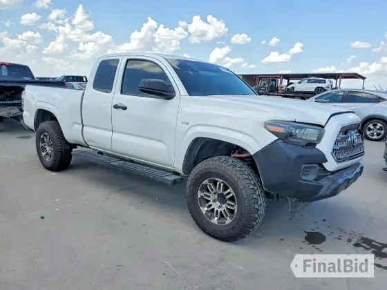2017 Toyota Tacoma SR