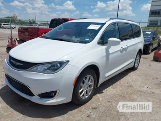 2020 Chrysler Pacifica Touring L