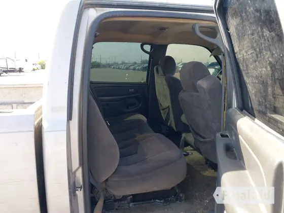 2004 GMC Sierra 2500HD Work Truck