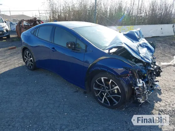 2025 Toyota Prius SE