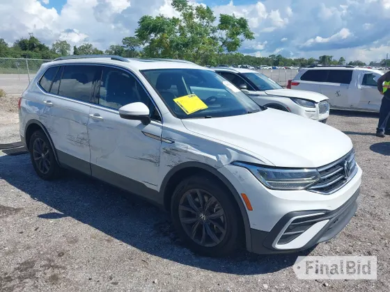 2022 Volkswagen Tiguan SE