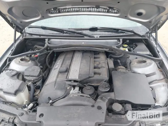 2003 BMW 3 Series 325xi