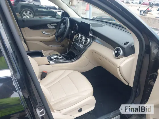 2016 Mercedes-Benz GLC 300