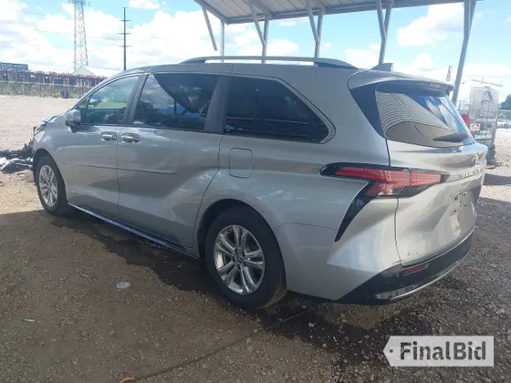 2021 Toyota Sienna Limited