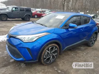 2022 Toyota C-HR XLE