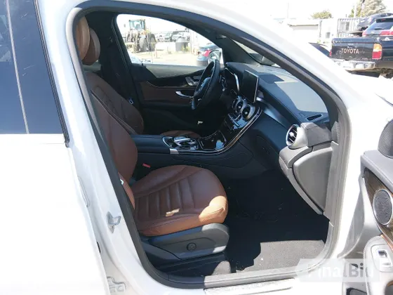 2016 Mercedes-Benz GLC 300