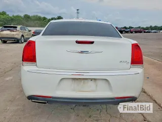 2016 Chrysler 300 C