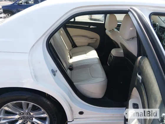 2016 Chrysler 300 C