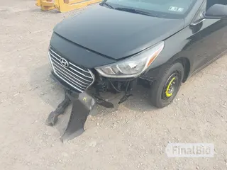 2022 Hyundai Accent SE