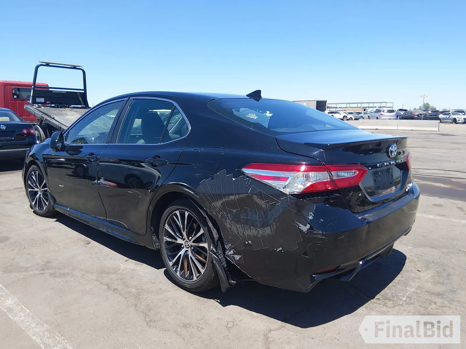 2020 Toyota Camry SE