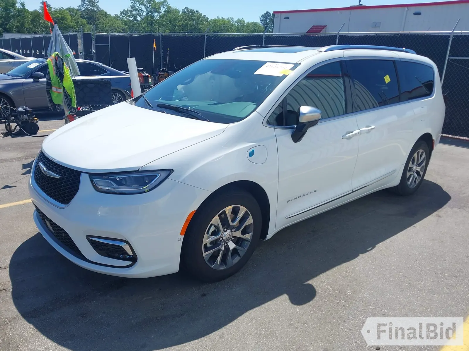2023 Chrysler Pacifica Hybrid Pinnacle