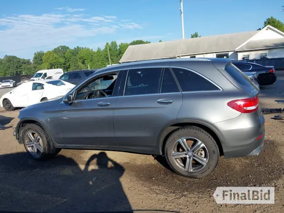 2017 Mercedes-Benz GLC 300