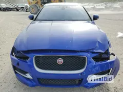 2017 Jaguar XE 35t R-Sport