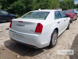 2016 Chrysler 300 C
