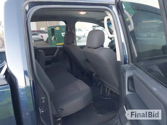 2009 Nissan Titan SE