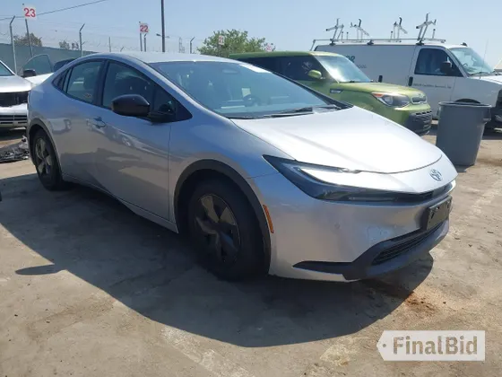2025 Toyota Prius LE