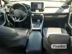 2020 Toyota RAV4 Hybrid XSE