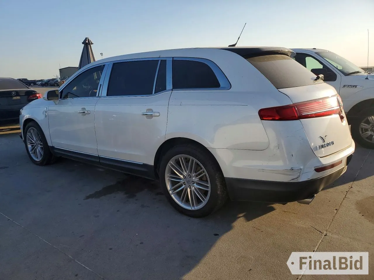 2014 Lincoln MKT EcoBoost