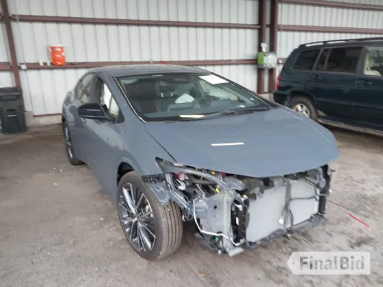 2025 Toyota Prius LE