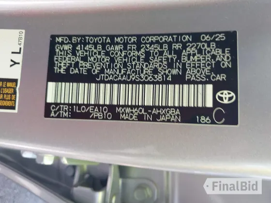 2025 Toyota Prius LE