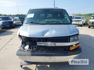 2020 Chevrolet Express Passenger LT