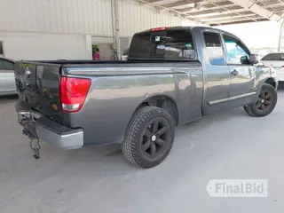 2009 Nissan Titan SE