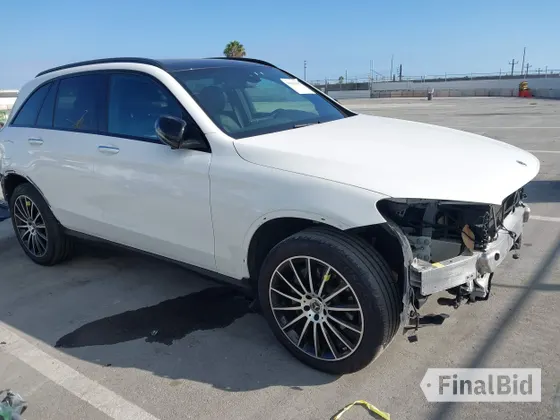 2021 Mercedes-Benz GLC 300