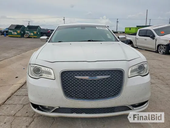 2016 Chrysler 300 C