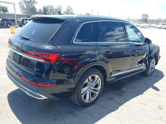 2021 Audi Q7 Premium