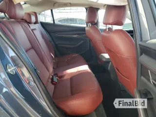 2025 Mazda 3 S Carbon Edition