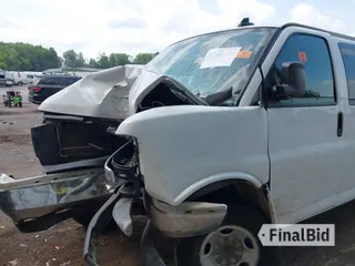 2020 Chevrolet Express Passenger LT