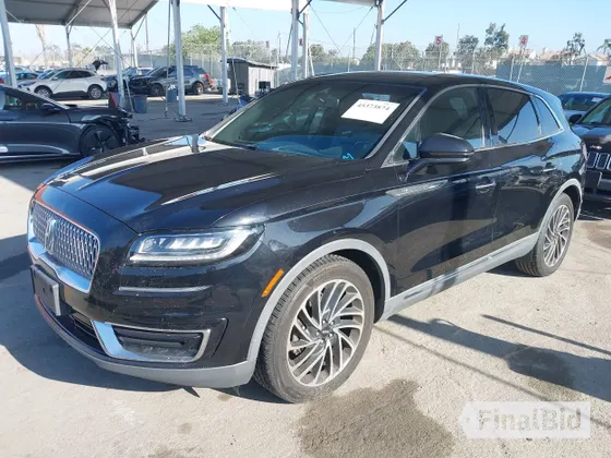 2019 Lincoln Nautilus Reserve