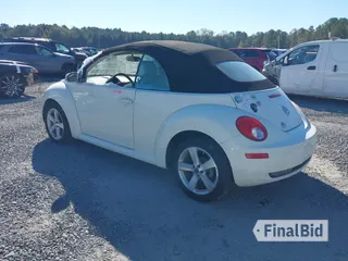 2007 Volkswagen Beetle Triple White