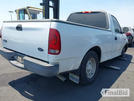 2003 Ford F-150 XL