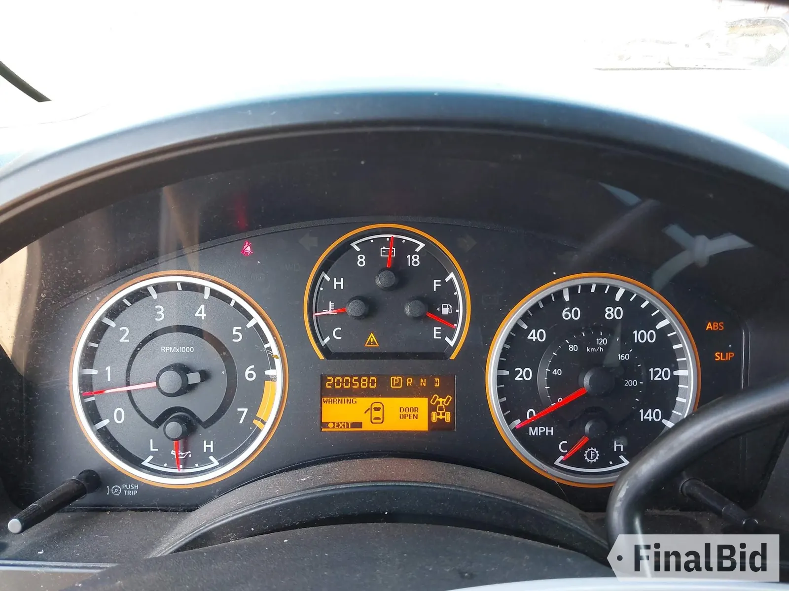 2009 Nissan Titan SE